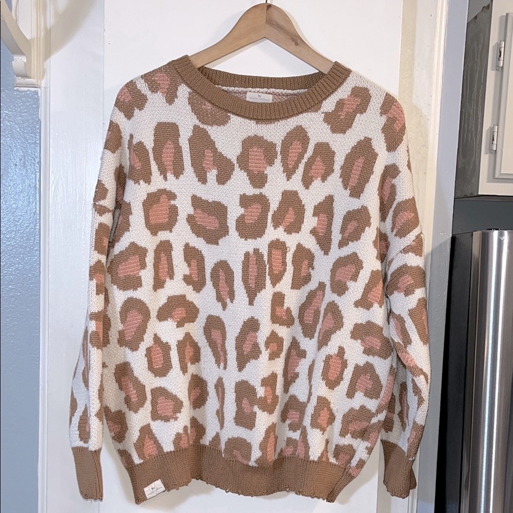 Simply Southern Long Sleeve Brown,Pink Cream Womens Leopard Print Sweater Size M